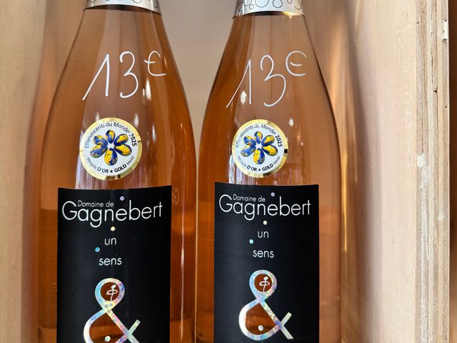 Crémant de Loire rosé « un sens & », Domaine de Gagnebert
